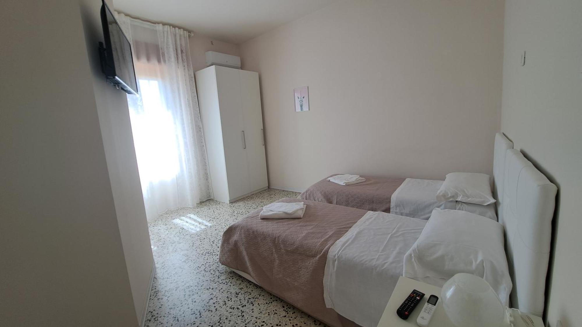 B & B Le Tre Rose Tollo Bagian luar foto