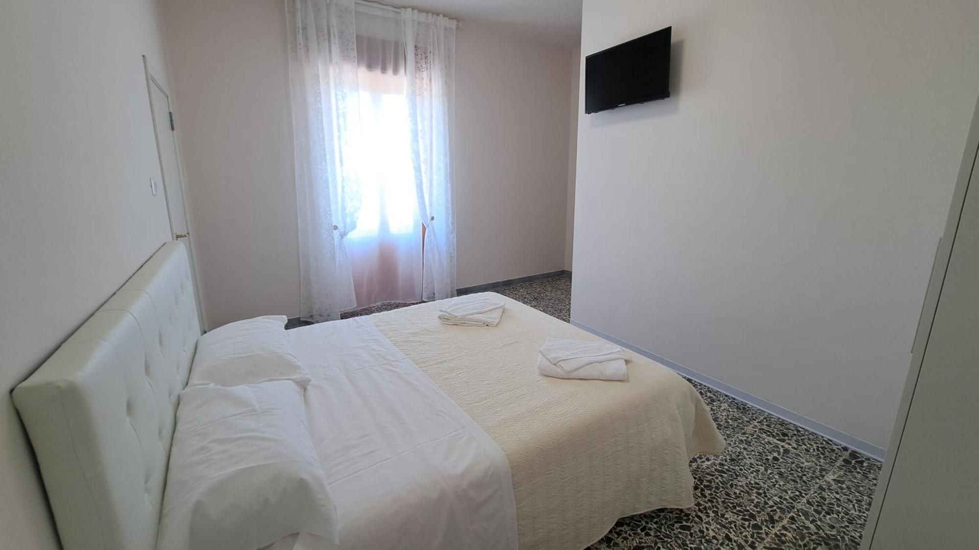 B & B Le Tre Rose Tollo Bagian luar foto