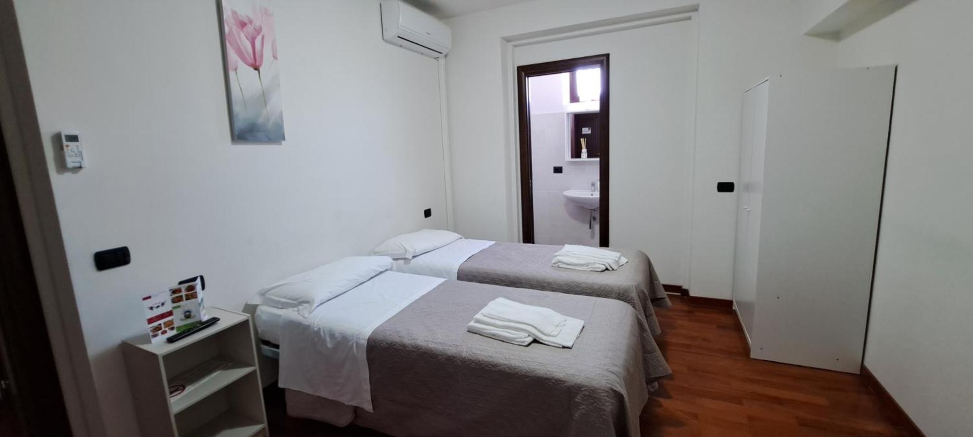 B & B Le Tre Rose Tollo Bagian luar foto